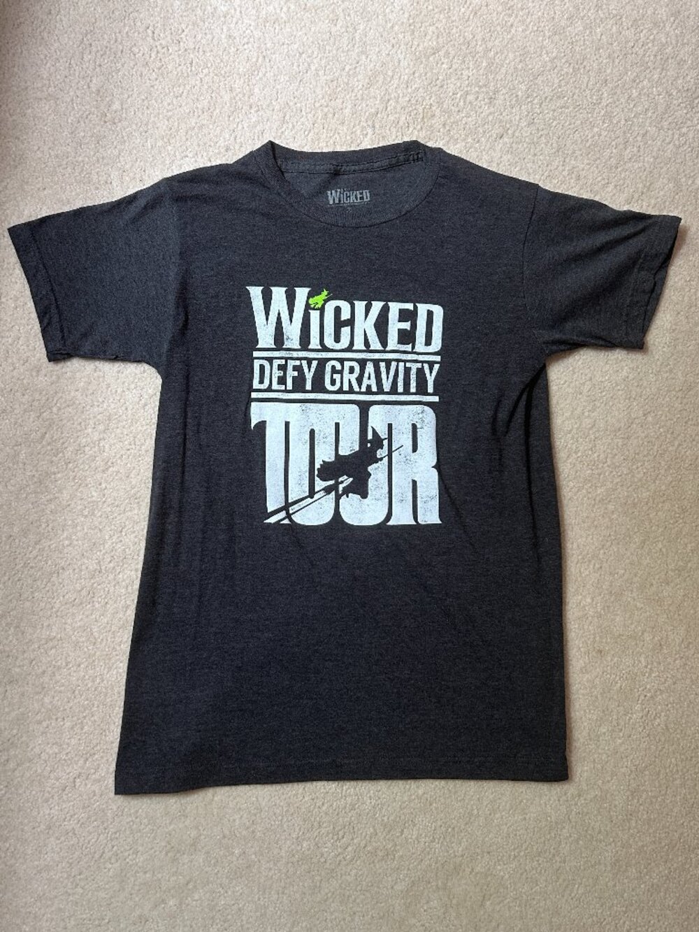 Wicked Defy Gravity Tour Shirt, Unisex Small, Cotton Blend, Pre-Owned Excellent